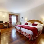 Azz Claras & Hotel 4*