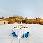 Azz Claras & Szálloda 4*