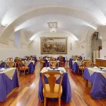 Azz Claras & Ξενοδοχείο 4*