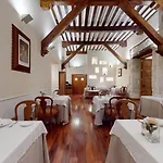 Azz Claras & 4* Peñafiel