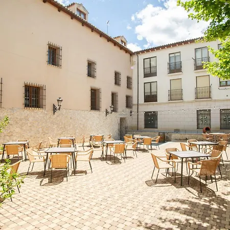 Ξενοδοχείο Azz Claras & Peñafiel