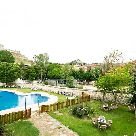 Azz Claras & Ξενοδοχείο 4*