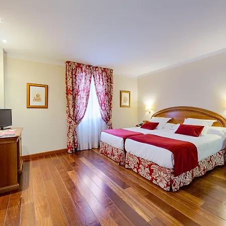 Hotel Azz Claras & Penafiel