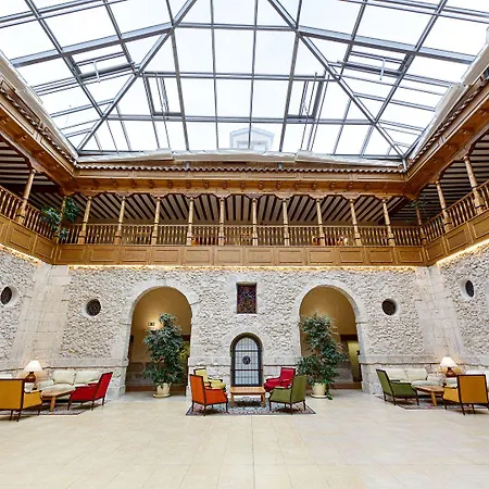 Azz Claras & Hotel 4*