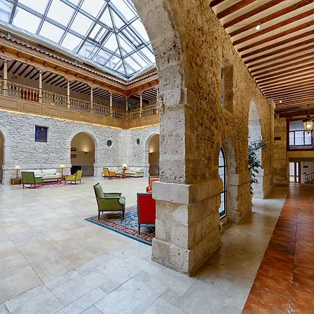 Ξενοδοχείο Azz Claras & 4*