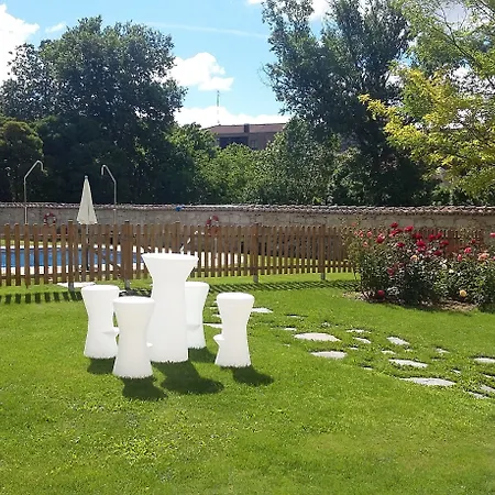 Azz Claras & Ξενοδοχείο