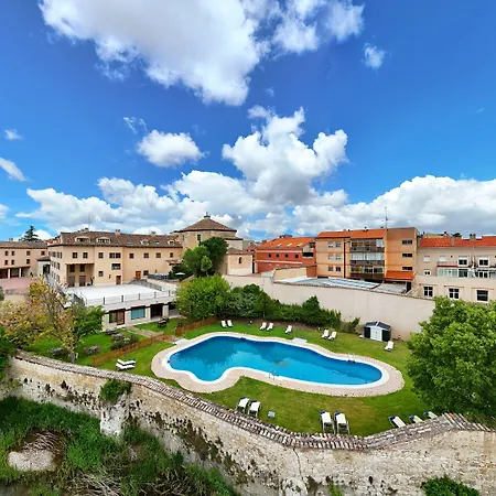 Azz Claras & Hotel 4*