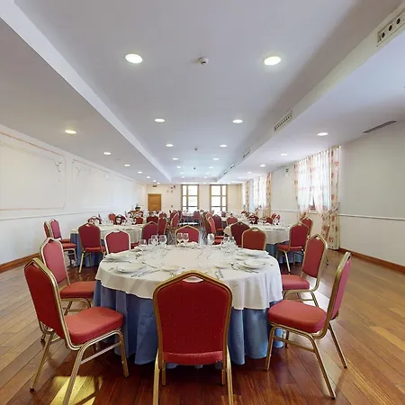 Azz Claras & Ξενοδοχείο