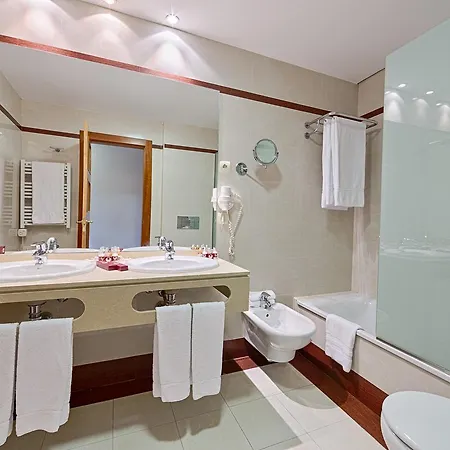 Ξενοδοχείο Azz Claras & Peñafiel