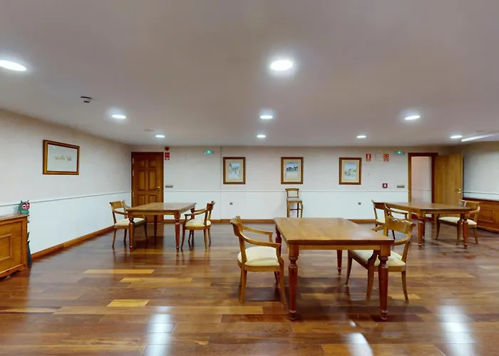 Azz Claras & 페냐피엘