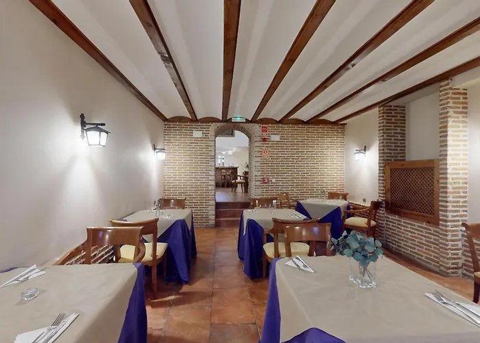 Azz Claras & 페냐피엘