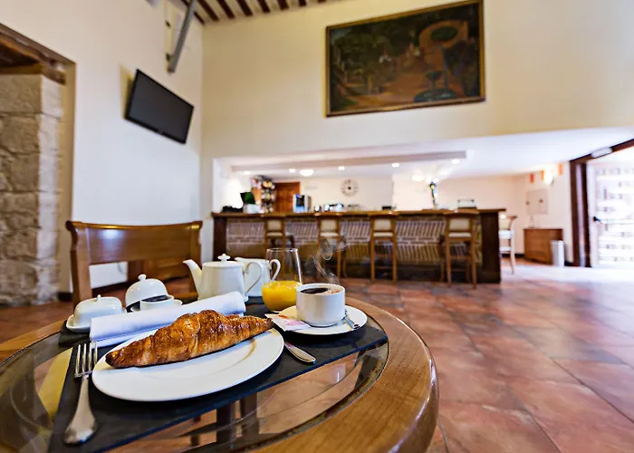 Hotel Azz Claras Hotel&spa 4*