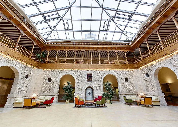 Azz Claras Hotel&spa Hotel 4*