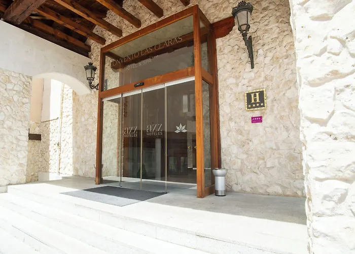 Azz Claras & 페냐피엘